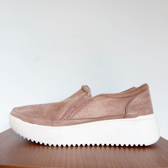 Vionic Kearny Loafers Women’s Size 8 Rose Gold Shimmer Leather Platform Slip-On - Picture 1 of 7